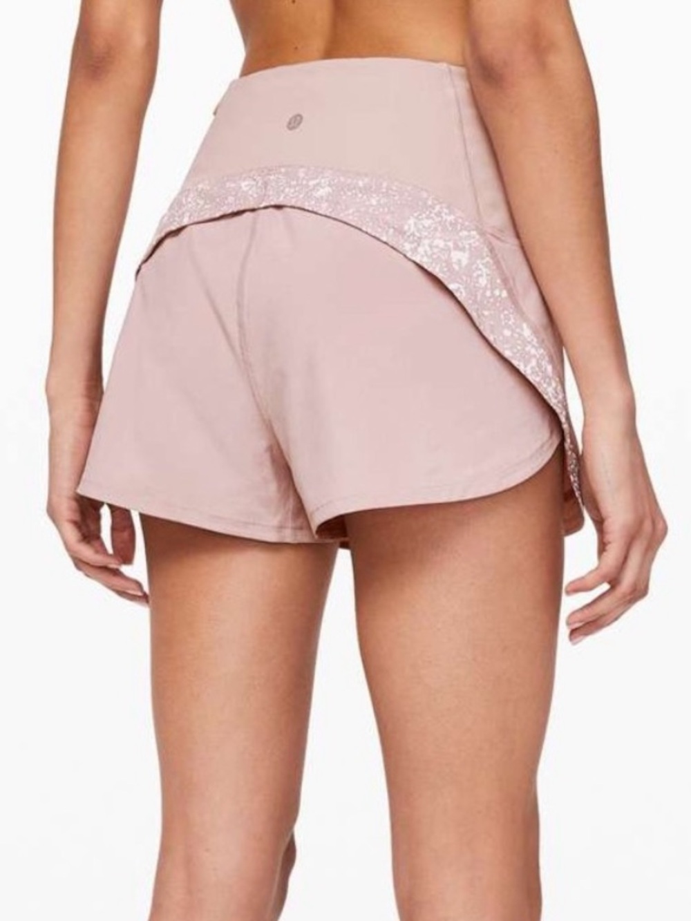 Lululemon✨ Hotty Hot High-Rise Shorts 3" Pink- Reflective size 6 - Picture 4 of 13